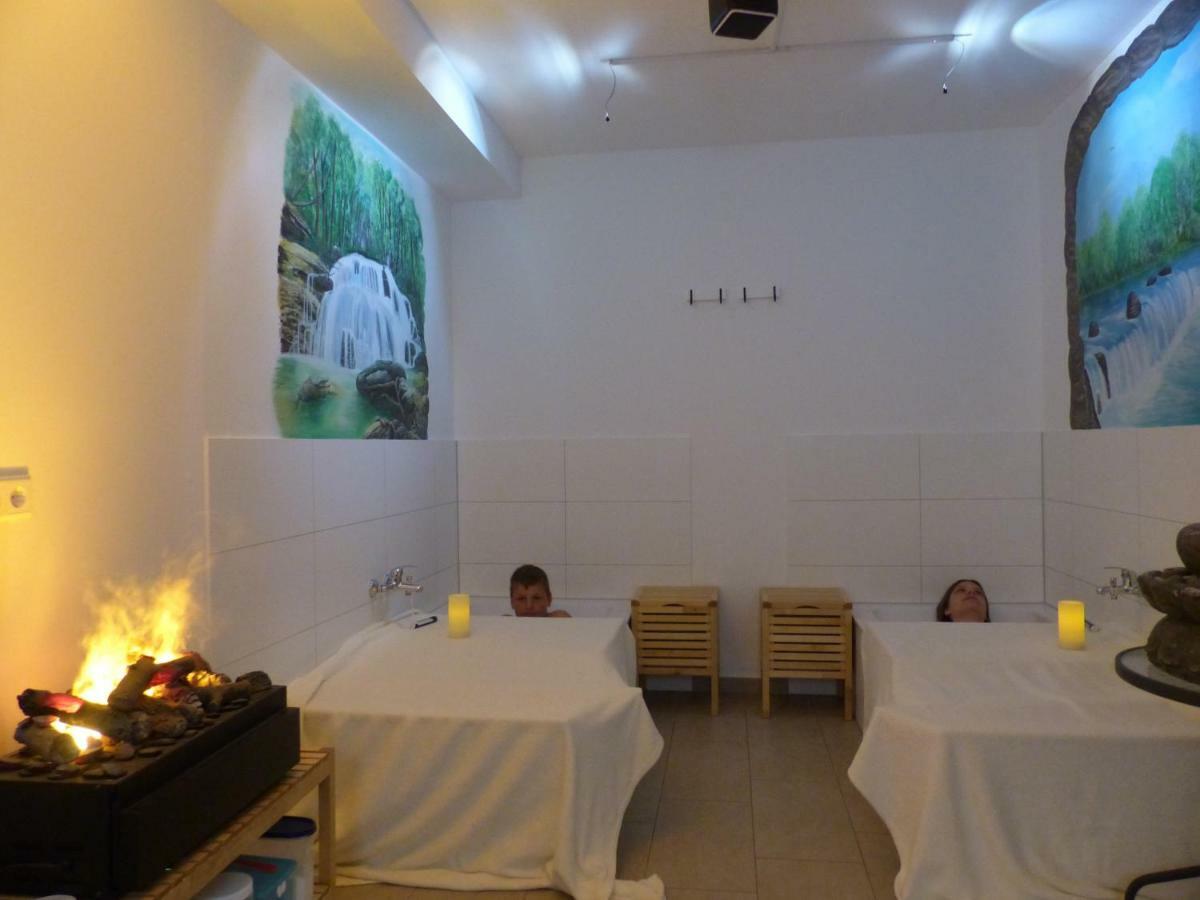 Wellness Pension Salzgrotte Sondernau Экстерьер фото